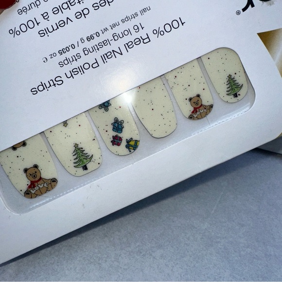 🎅🎄 Give Love Color Street Nail Polish Strips - retired - Picture 5 of 11
